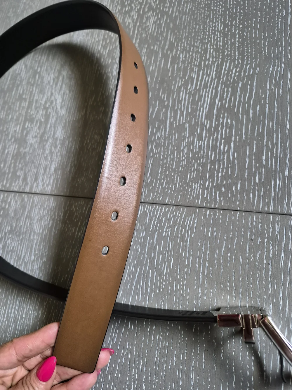 Perry Ellis Reversible Tan and Black Leather Belt with Silver Buckle